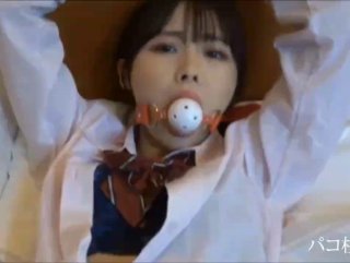 极上超人气委员长露脸清纯妹子口交插出白浆